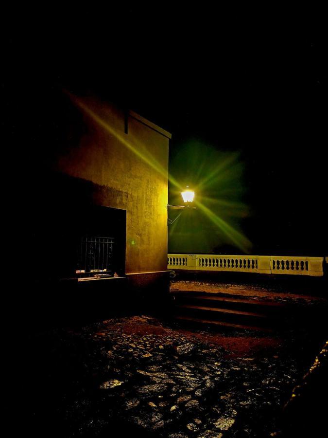 Posada San Gabriel Колония дел Сакременто Екстериор снимка